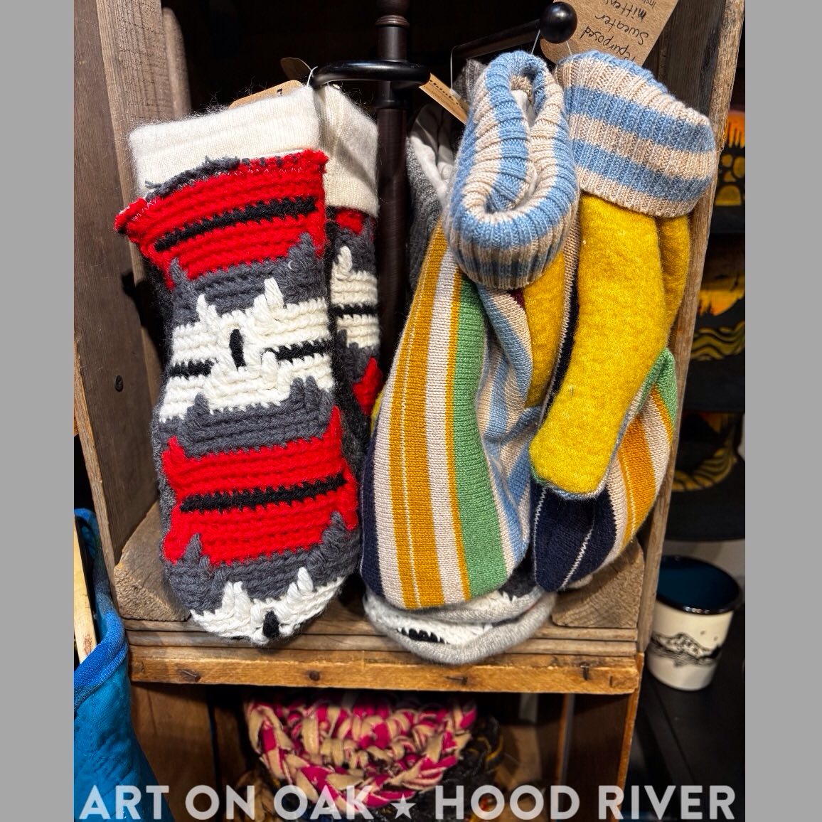 FEATURED ARTIST OF THE WEEK: Cynthia Caudill @rethink.crafts has cozy mittens, hats, and jackets for this winter weather crafted from sweaters and quilts. A Master Recycler and Teaching Artist with Columbia Gorge Arts in Education, Cynthia is always seeking new ways to use unexpected materials even Pendleton blankets and PDX carpet. Come try on her mittens — you won’t want to leave without a pair. Art On Oak, 210 Oak St., Hood River, OR, is open every day of the week from 10: a.m. - 5:00 p.m. “The friendliest gallery in the Gorge.” #mittens #hats #jackets #recycledmaterials #visithoodriver